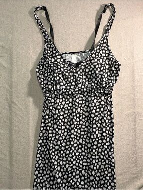 Delta Burke Black and White Printed Camisole